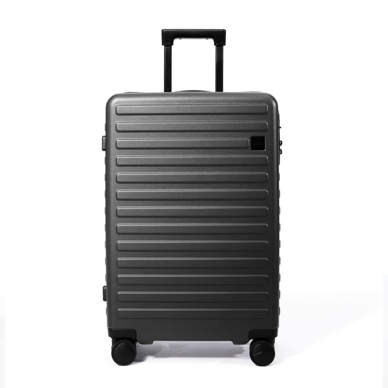 A high-end zipper model from the Traveler series.