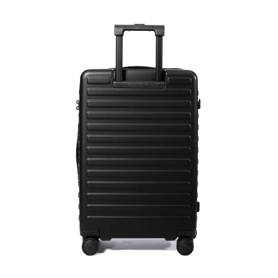 A high-end zipper model from the Traveler series.