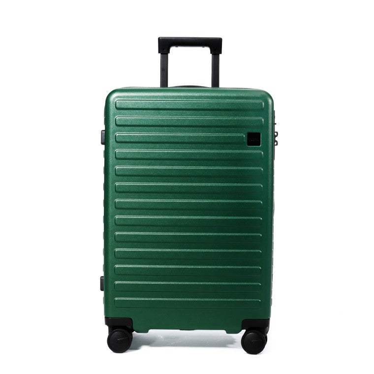 A high-end zipper model from the Traveler series.