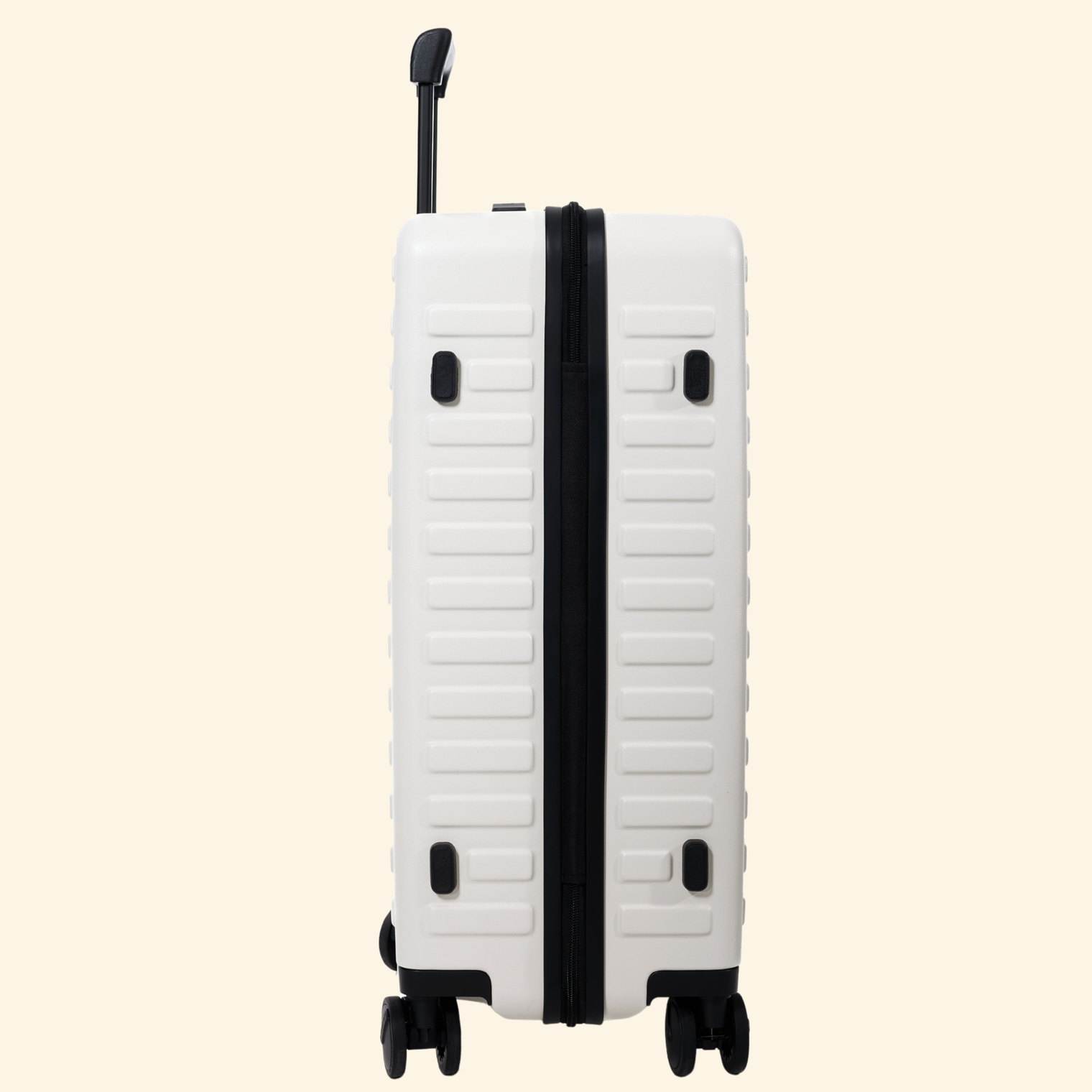 A high-end zipper model from the Traveler series.