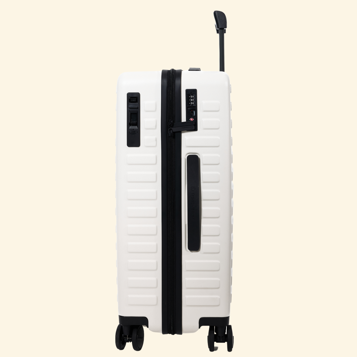 A high-end zipper model from the Traveler series.