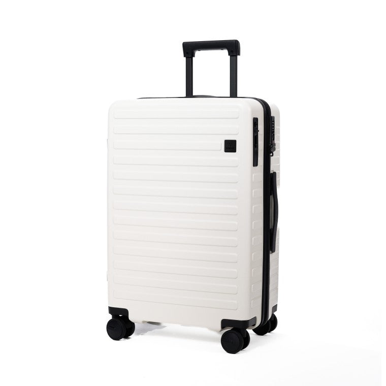 A high-end zipper model from the Traveler series.